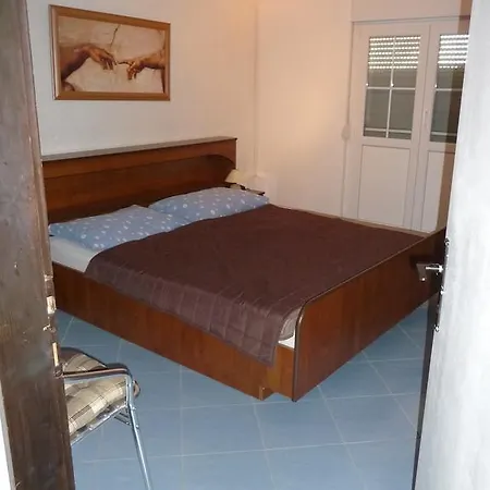 Kirschey Apartment *