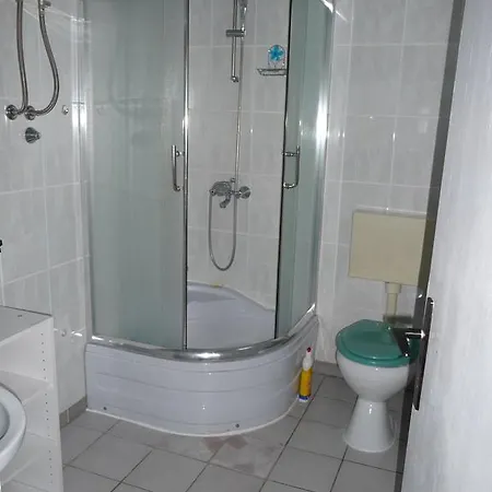 Kirschey Apartment *